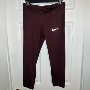 Nike Maroon Dri Fit Cropped Leggings size medium